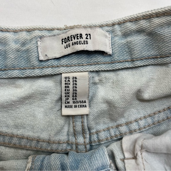 Forever 21 Light Wash Shorts Size 26 - Picture 3 of 3